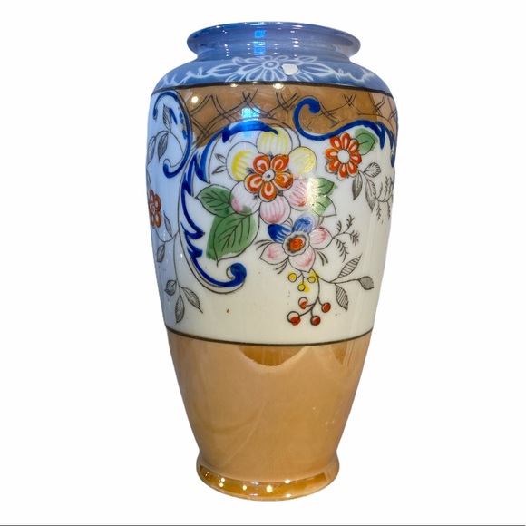 Collection of Lustre Ware. - Picture 2 of 8